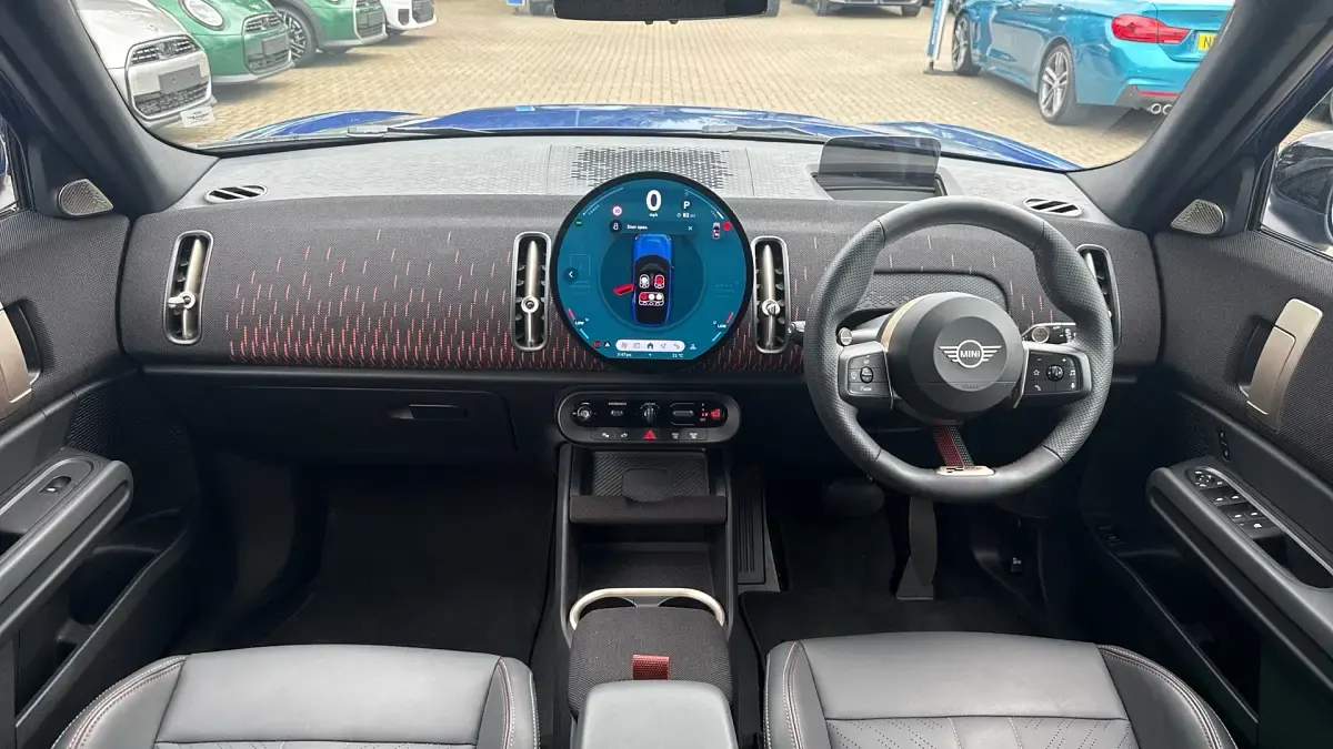 Used Mini Countryman Sport 170 HP (125 kW) 2025 Blazing blue SUV