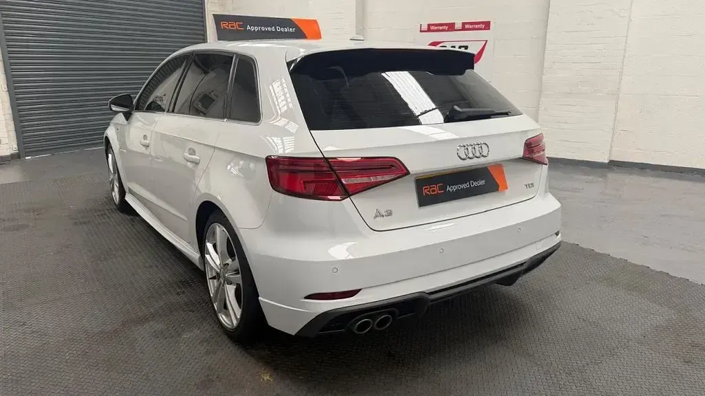 Used Audi A3 S-Line 184 HP (135 kW) 2017 White Hatchback