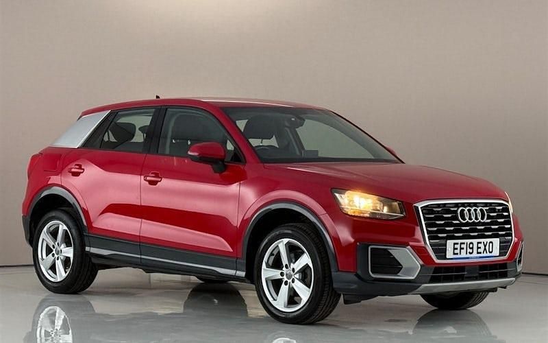 Used Audi Q2 Sport 116 HP (85 kW) 2019 Red SUV