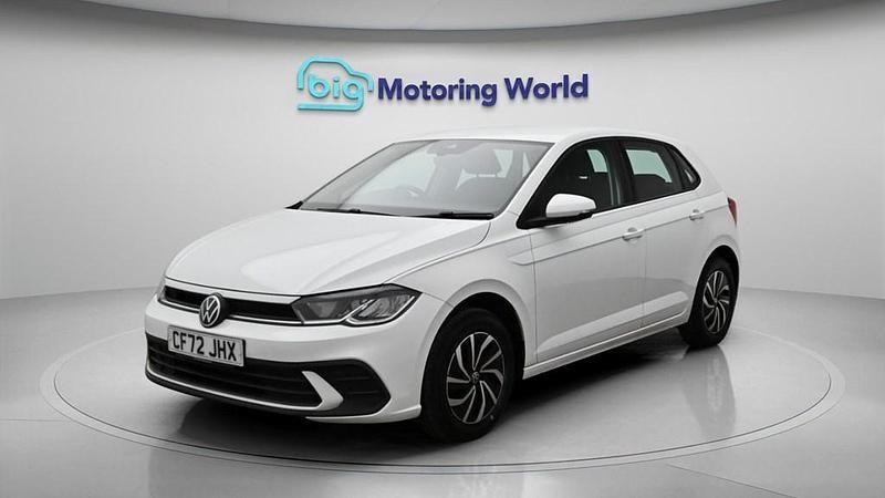 Begagnad VW Polo S 80 HK (58 kW) 2022 Vit Halvkombi