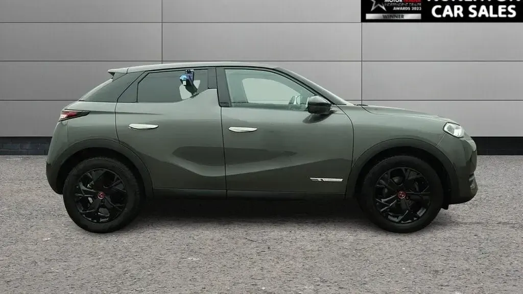 Używany DS Automobiles DS3 Performance 2022 Szary Minivan