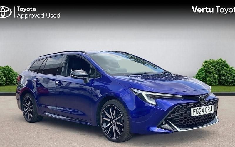 Used 2025 Toyota Corolla Sport Estate | £23,585 (Fair price) - Image 1/4