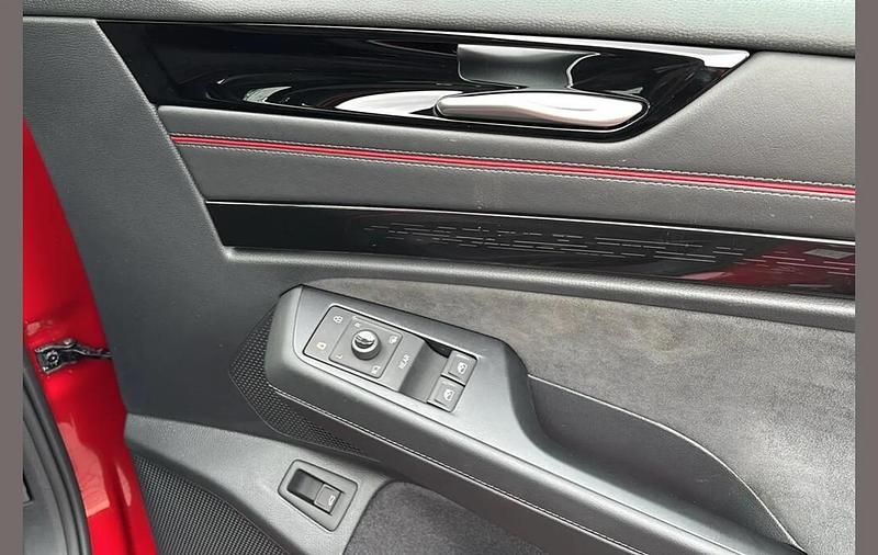 New VW ID.7 GTX 250 kW (340 HP) 2025 Red Hatchback