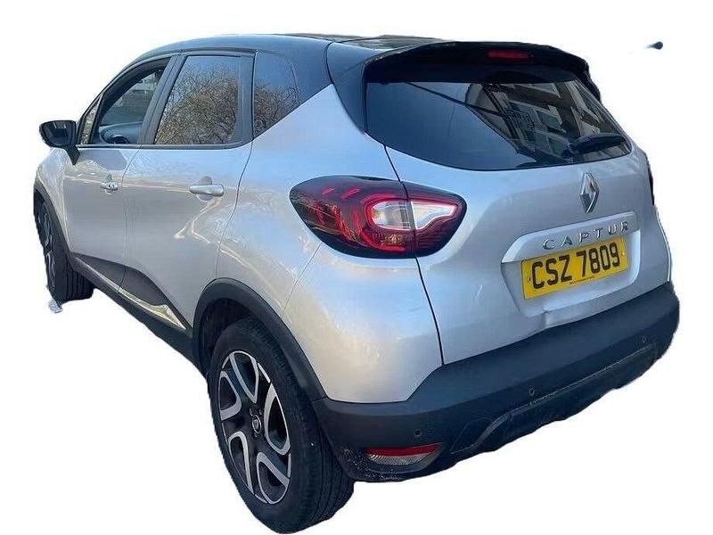 Used Renault Captur Iconic 90 HP (66 kW) 2019 Silver SUV