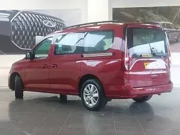 Used VW Caddy Maxi Life 122 HP (89 kW) 2023 Red MPV
