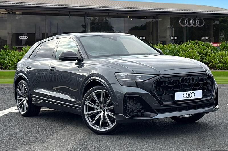 Grey New 2025 Audi Q8 Design SUV | £83,425 (Expensive) - Image 1/4