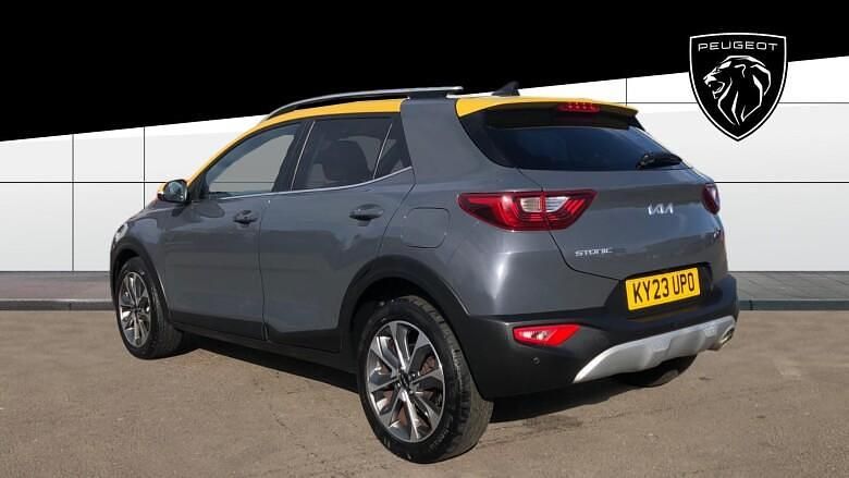 Used Kia Stonic 101 HP (74 kW) 2023 Grey SUV