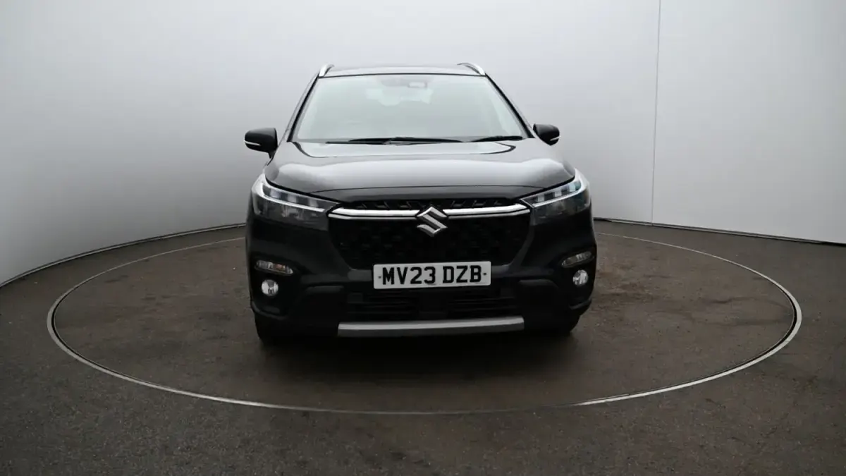 Usado Suzuki SX4 2023 Negro Utilitario