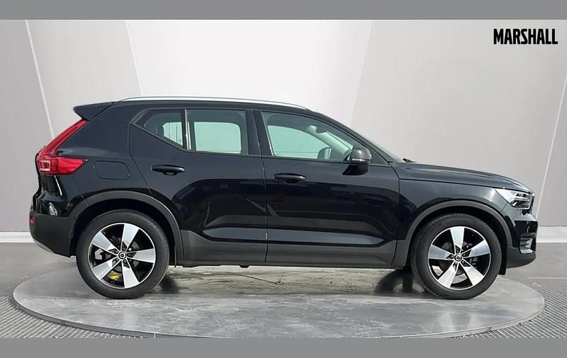 Used Volvo XC40 Momentum 161 HP (118 kW) 2019 Black SUV