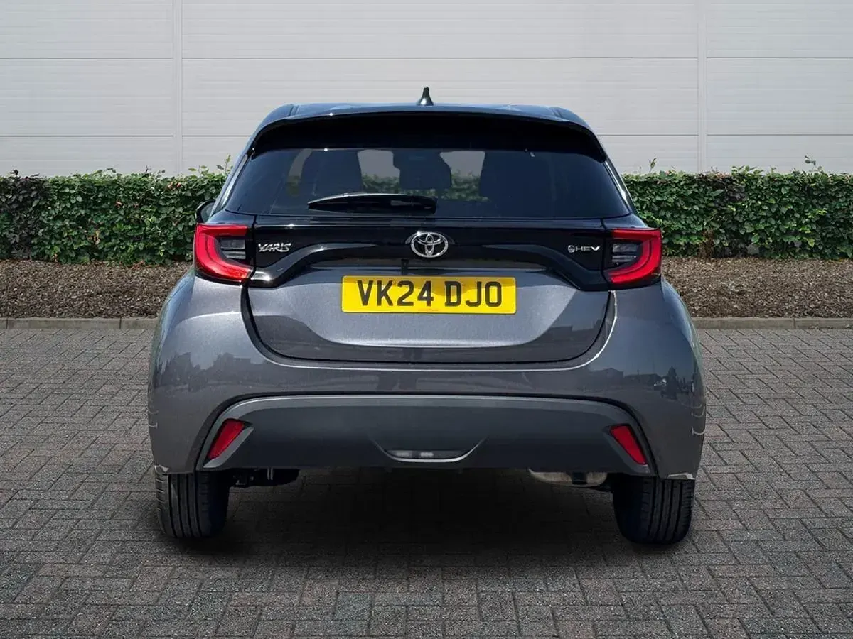 Used Toyota Yaris Design 116 HP (85 kW) 2024 Grey Hatchback