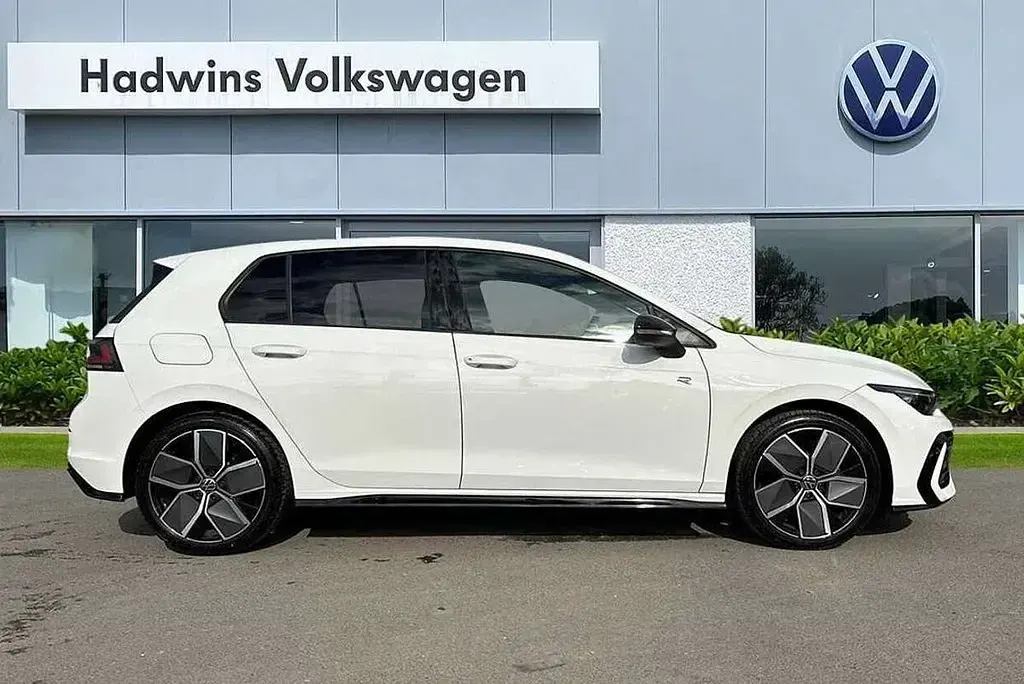Used VW Golf VIII Black Edition 150 HP (110 kW) 2025 White Hatchback