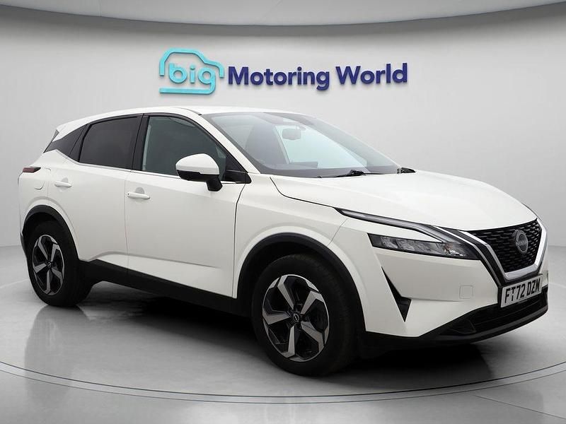 White Used 2023 Nissan Qashqai N-Connecta SUV | £18,300 (Fair price) - Image 1/4