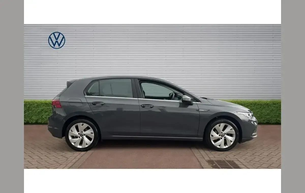 Used VW Golf VIII Style 147 HP (108 kW) 2021 Grey Hatchback