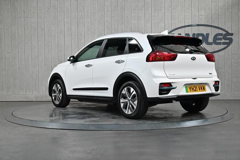 Used Kia Niro 2021 White SUV