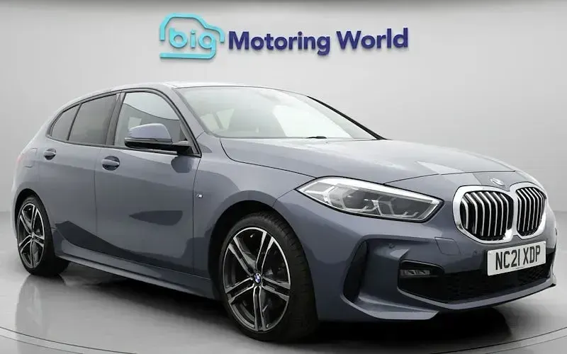 Usado BMW 118 M Sport 136 HP (100 kW) 2021 Citadino