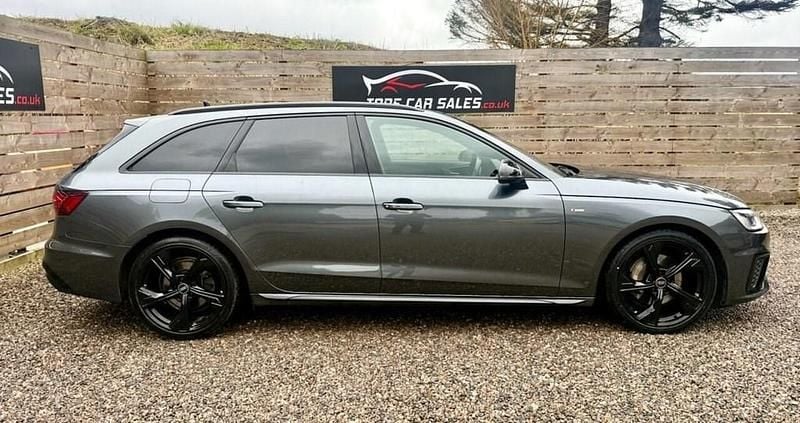Used Audi A4 Black Edition 204 HP (150 kW) 2022 Grey Estate