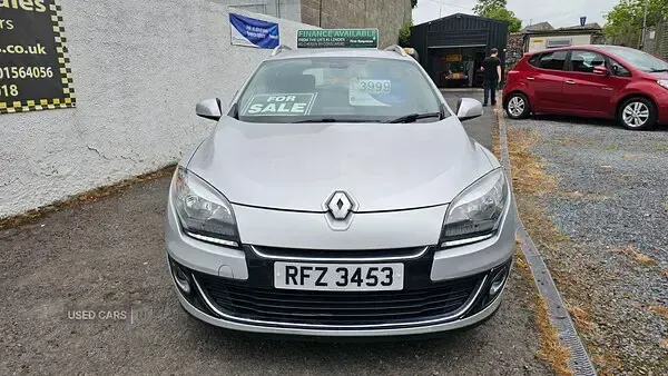 Used Renault Mégane GrandTour Dynamique 2013 Silver Estate