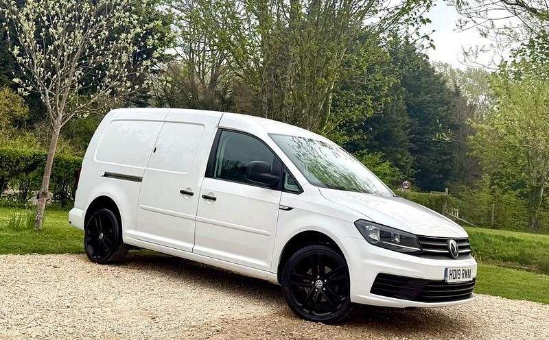 Used VW Caddy Maxi Startline 102 HP (75 kW) 2019 White MPV
