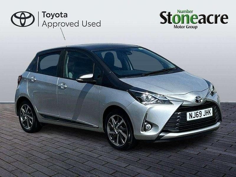 Silver Used 2019 Toyota Yaris Hatchback | £13,000 (A bit pricey) - Image 1/2