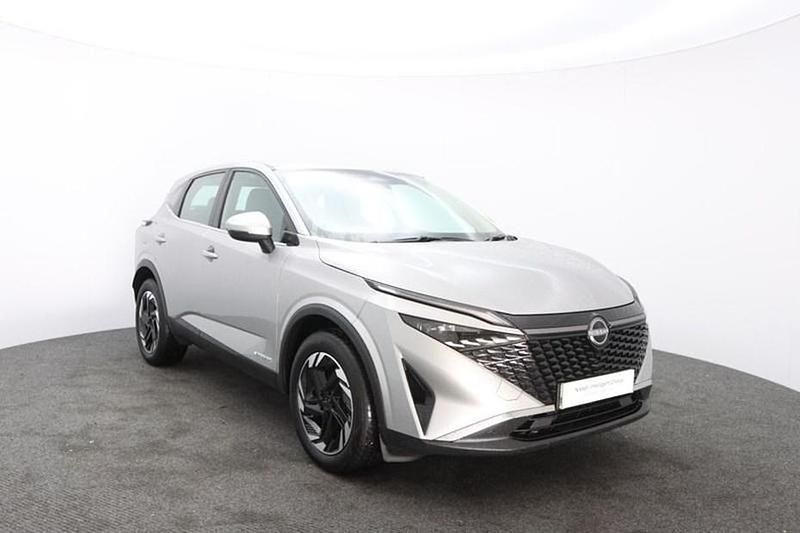 New Nissan Qashqai Acenta Premium 190 HP (139 kW) 2025 Grey SUV