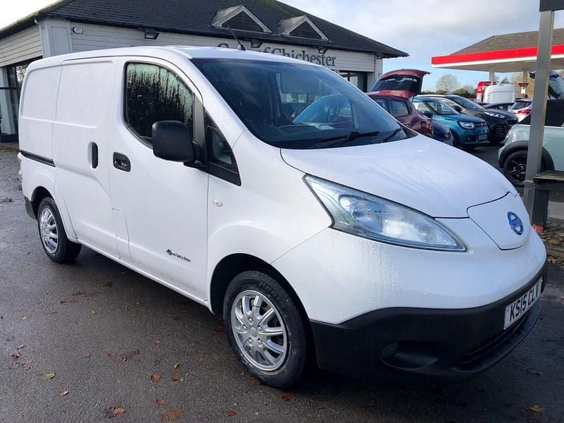 Used Nissan e-NV200 Acenta 80 kW (109 HP) 2015 White MPV