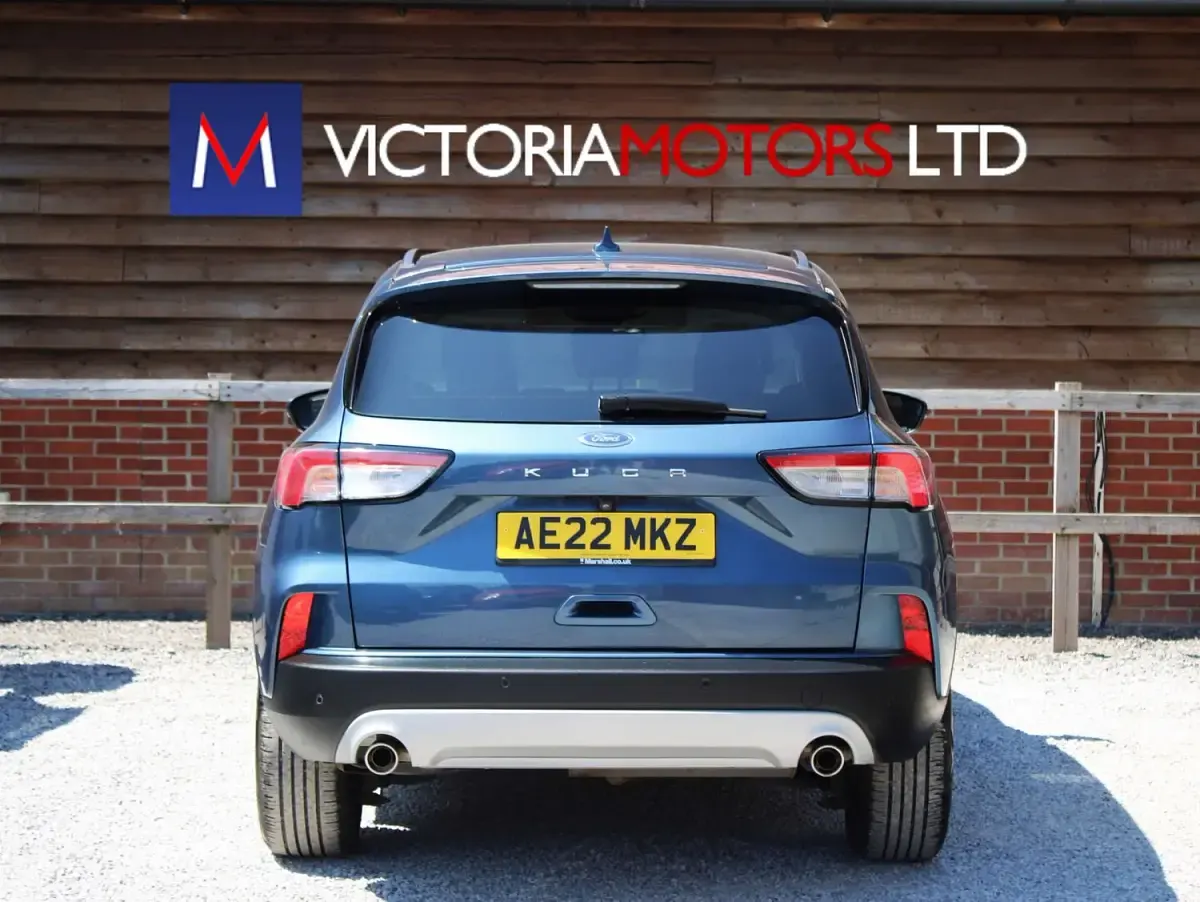 Used Ford Kuga Titanium 120 HP (88 kW) 2022 Blue SUV