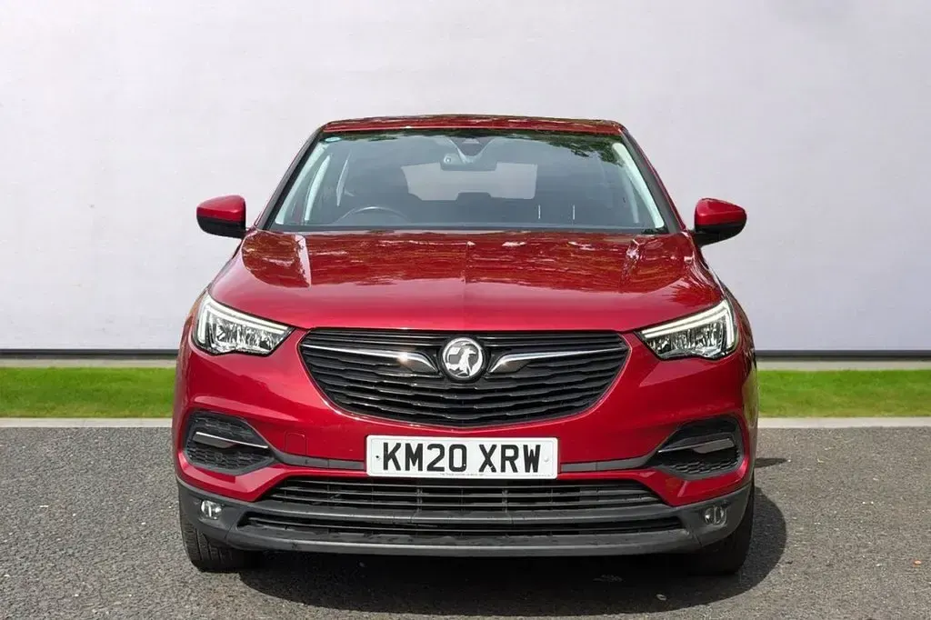 Used Vauxhall Grandland X S 130 HP (95 kW) 2020 Red SUV