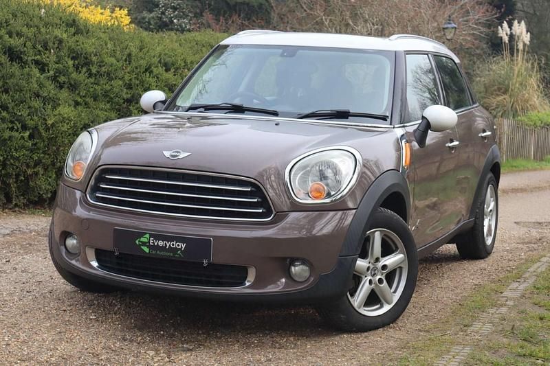 Used Mini Cooper D Countryman 112 HP (82 kW) 2010 Brown SUV