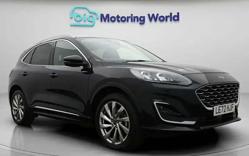Usado Ford Kuga Vignale 224 HP (164 kW) 2023 SUV