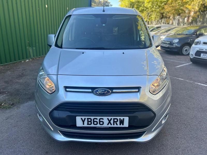 Used Ford Transit Connect Limited 120 HP (88 kW) 2017 Silver MPV
