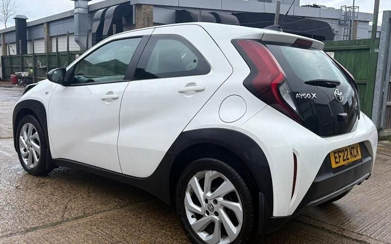 Used Toyota Aygo X PURE 72 HP (52 kW) 2025 SUV