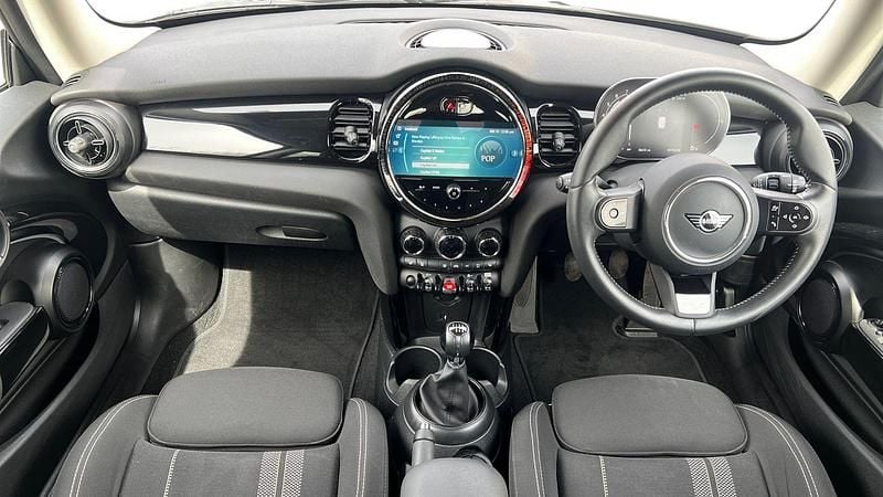 Used Mini Cooper S Classic 176 HP (129 kW) 2024 Green Hatchback