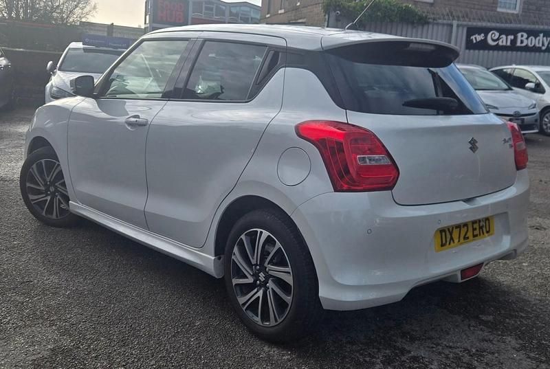 Used Suzuki Swift Limited 67 HP (49 kW) 2025 White Hatchback