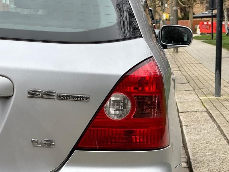 Used Honda Civic Executive 2002 Silver Hatchback