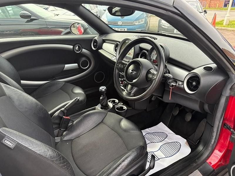Used Mini John Cooper Works Coupé Chili 2012 Chili red Coupe