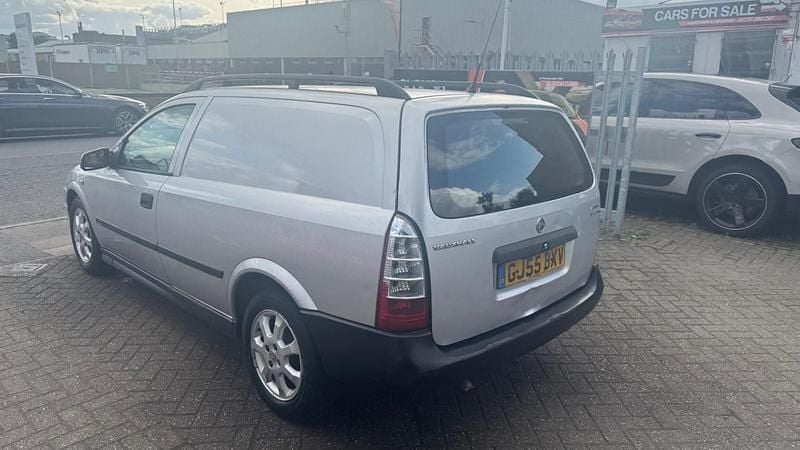 Second-hand Vauxhall Astra Sportive 2005 Argintiu Van