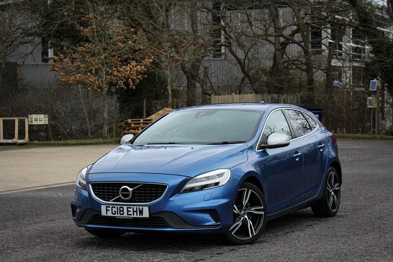 Used Volvo V40 R-Design Pro 2018 Blue Hatchback