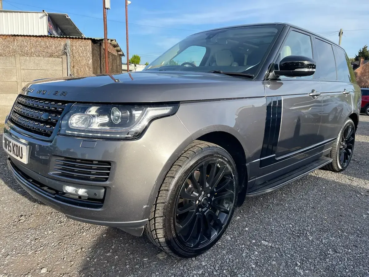 Used Land Rover Range Rover Vogue 258 HP (189 kW) 2015 Grey SUV
