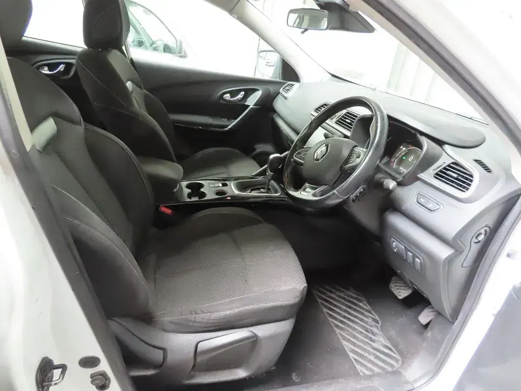 Used Renault Kadjar Dynamique 110 HP (80 kW) 2017 White SUV
