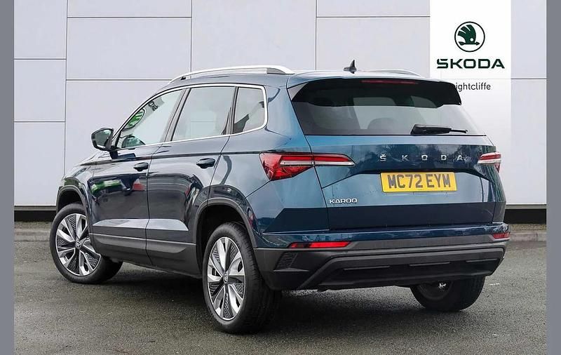 Used Skoda Karoq SE L 147 HP (108 kW) 2023 Petrol blue metallic SUV