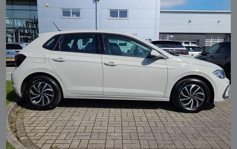 Used VW Polo Life 94 HP (69 kW) 2024 Grey Hatchback
