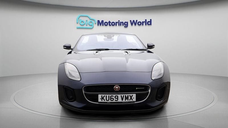 Used Jaguar F-Type R-Dynamic 300 HP (220 kW) 2019 Blue Cabriolet