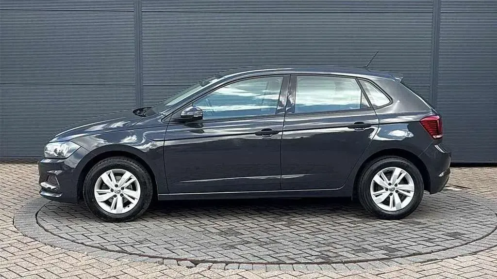 Used VW Polo SE 94 HP (69 kW) 2018 Grey Hatchback