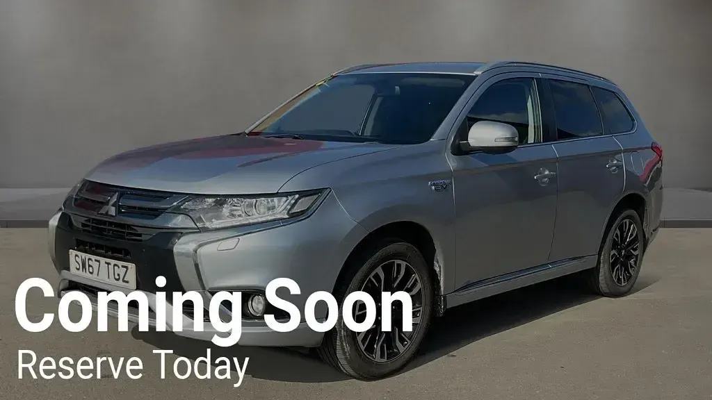 Usado Mitsubishi Outlander P-HEV 2017 Prateado SUV