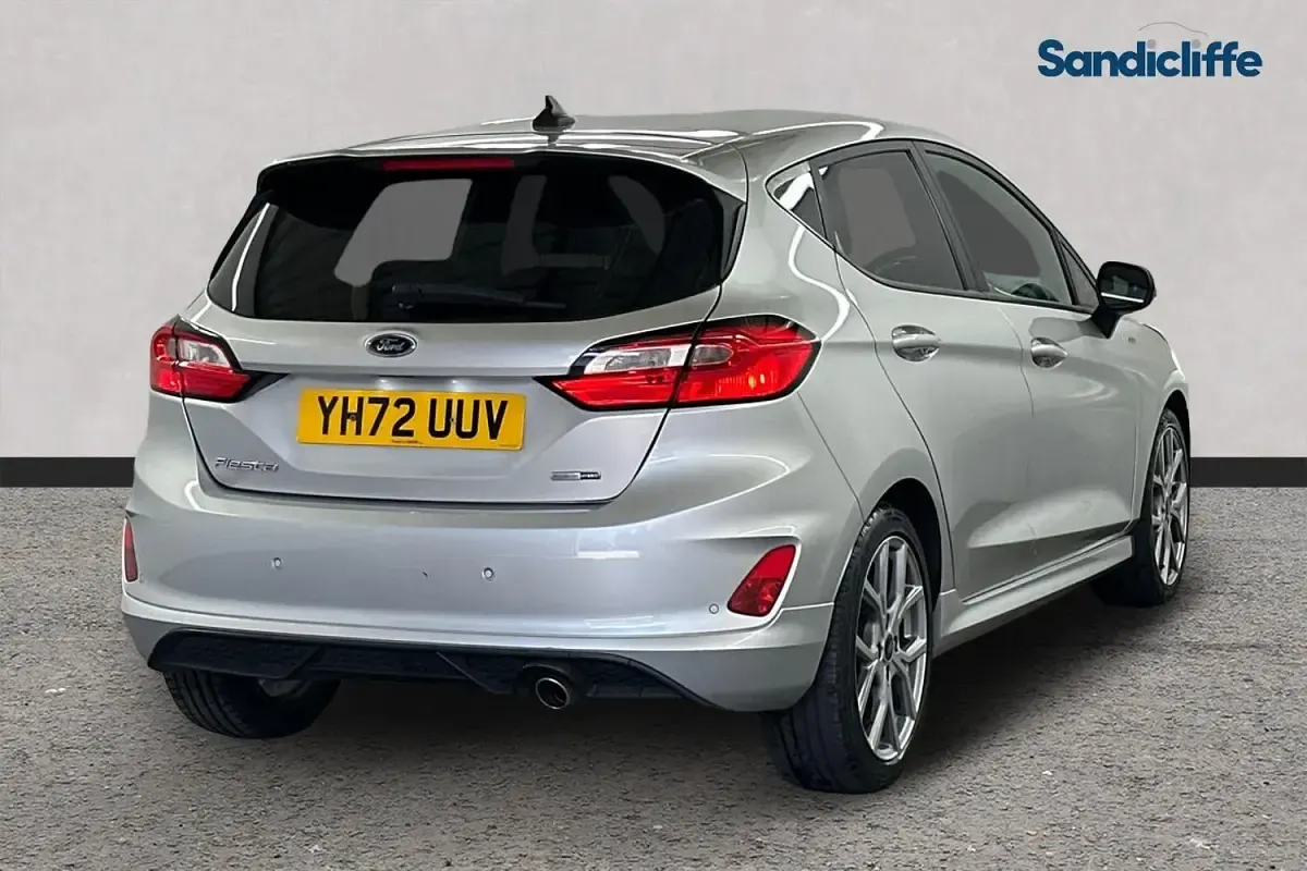 Used Ford Fiesta ST-Line 125 HP (91 kW) 2022 Silver Hatchback