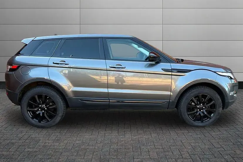 Used Land Rover Range Rover evoque Pure 187 HP (137 kW) 2015 Corris grey SUV