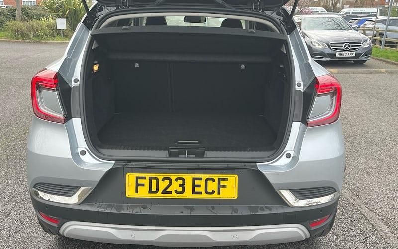 Second-hand Renault Captur Techno 91 CP (66 kW) 2024 SUV