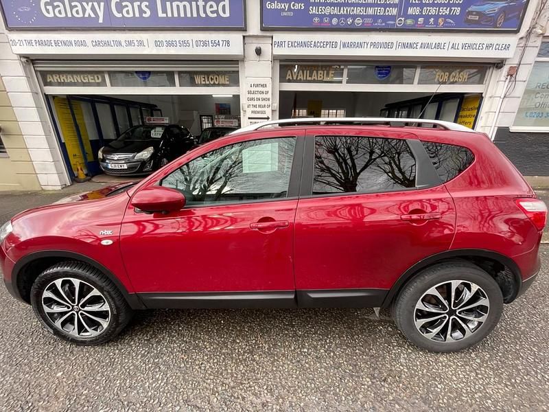 Used Nissan Qashqai N-TEC 117 HP (86 kW) 2013 Red SUV