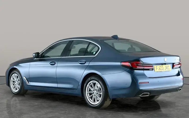 Used BMW 520 190 HP (139 kW) 2023 Blue Sedan