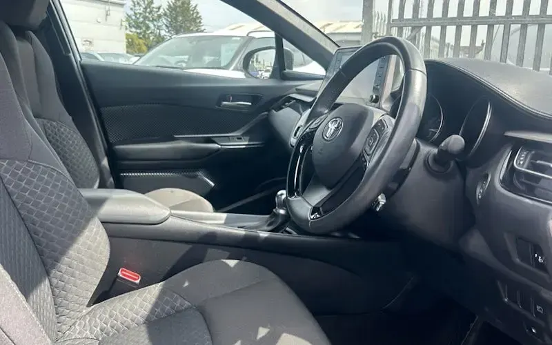 Used Toyota C-HR 122 HP (89 kW) 2020 Grey SUV